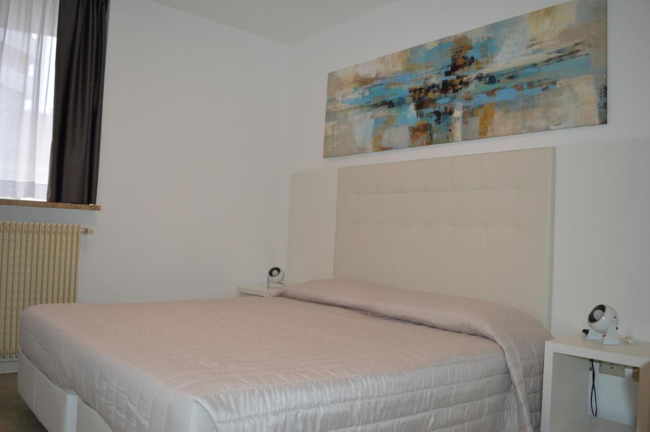 Hotel Euro Meublé à Grado Extérieur photo