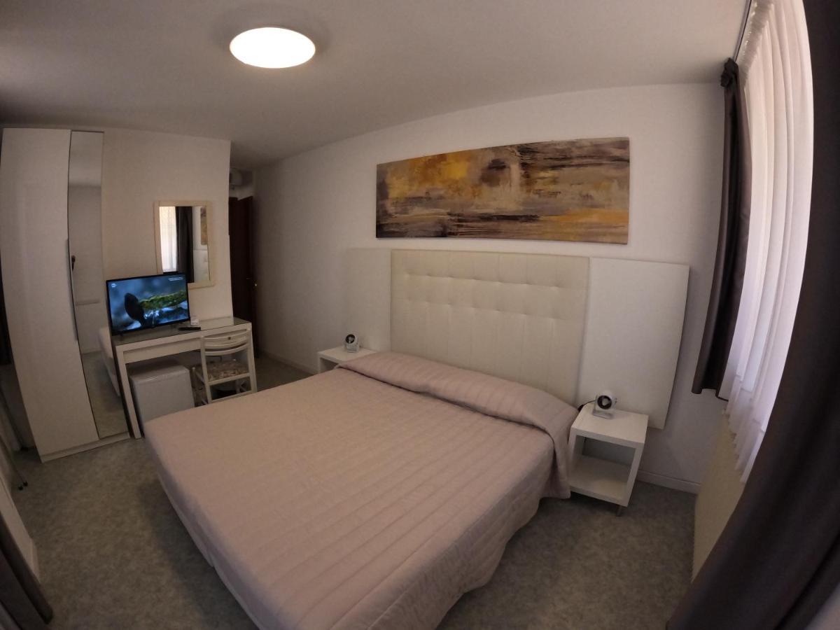 Hotel Euro Meublé à Grado Extérieur photo
