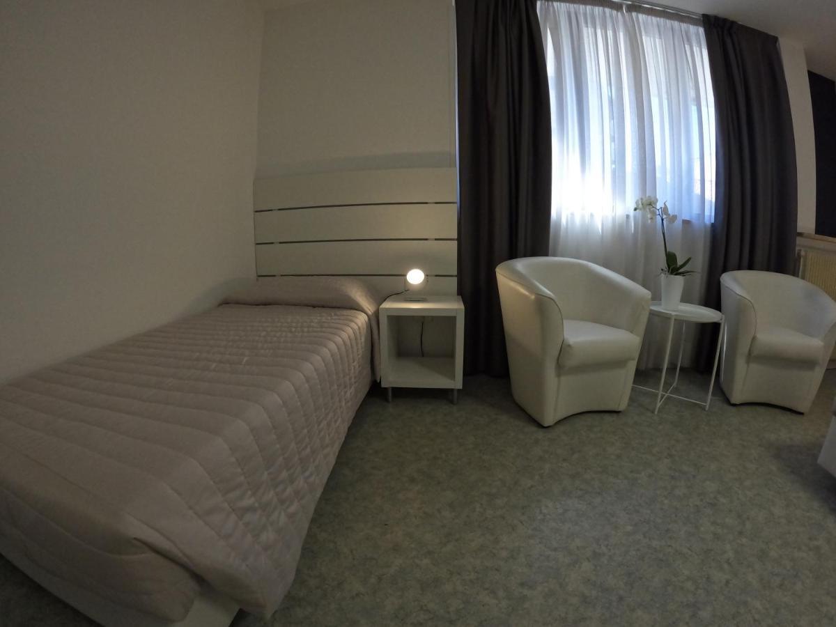 Hotel Euro Meublé à Grado Extérieur photo